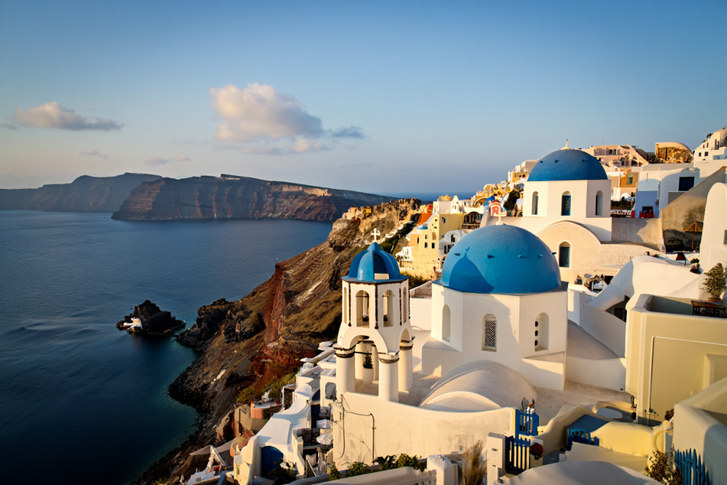 Best Time to Travel to Greece – Ideal Months for Sightseeing